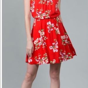 💛Spaghetti Strap Floral Dress